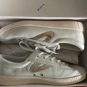 Tretorn leather sneakers size 10.5